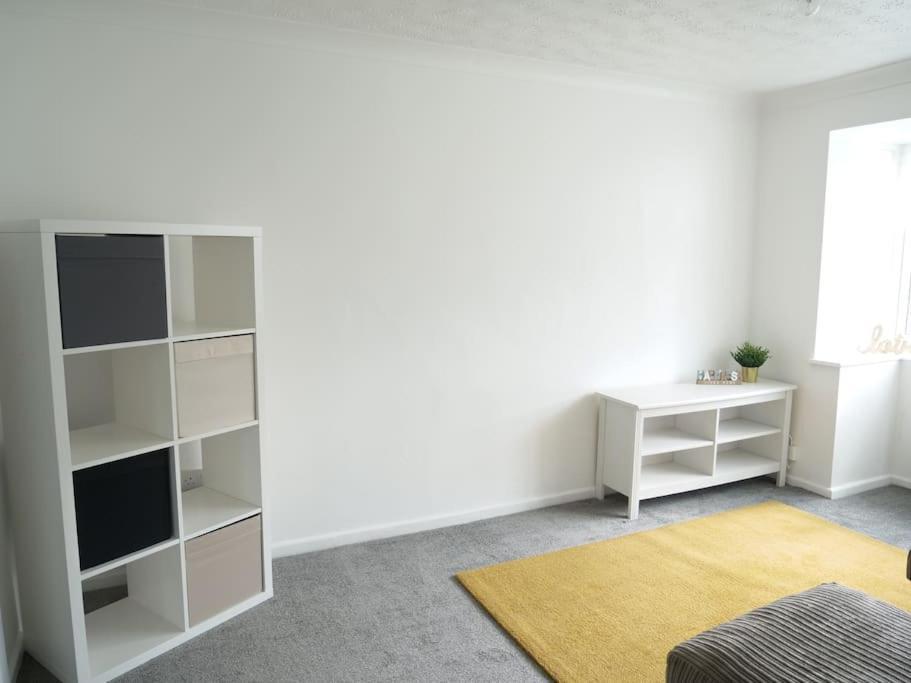 Cosy Four Bed Property With En-Suite Near To Nec Birmingham Airport And The City Eksteriør bilde